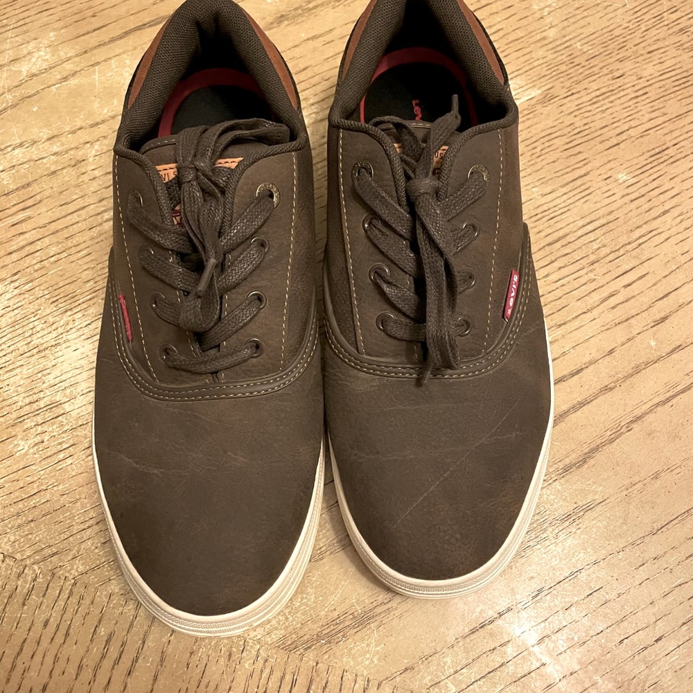 Men’s Levi shoes